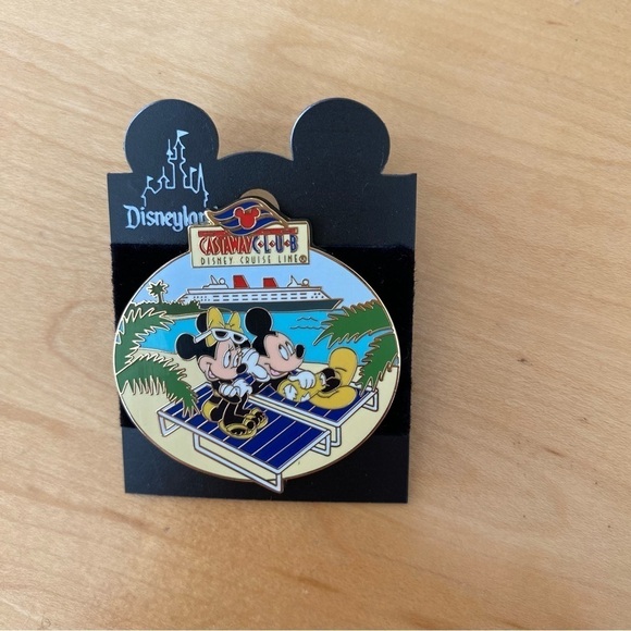 Disney Other - Disney Cruise  Line Castaway Club Pin